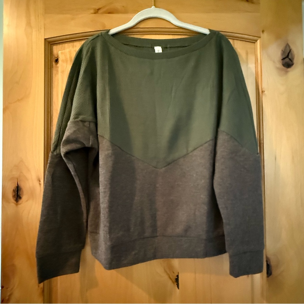 Tickled Teal Georgia color block pullover